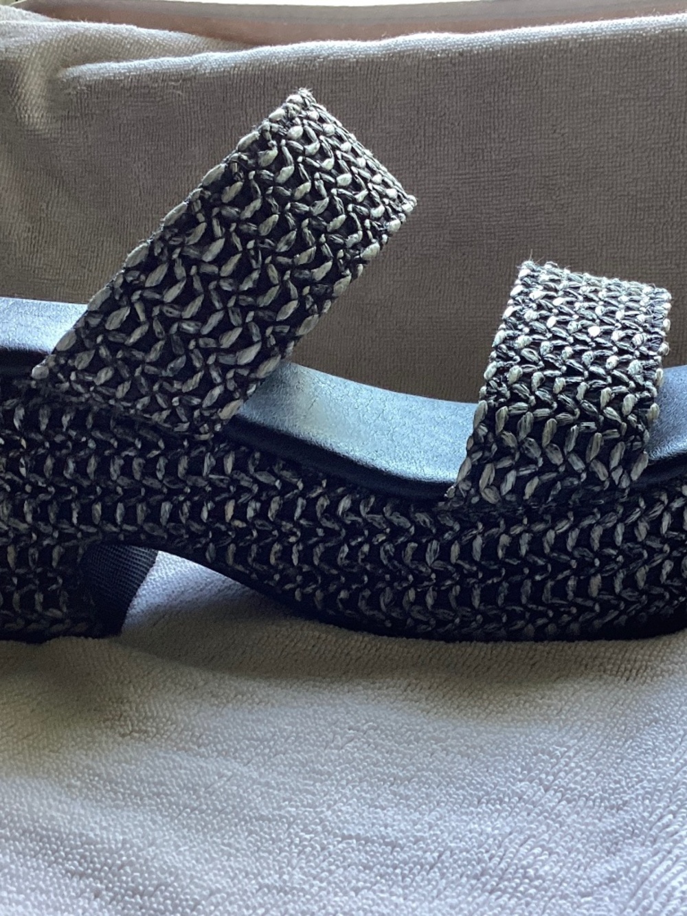 Beach Black Cream Woven Platform Sandals Chunky Heel Size 10